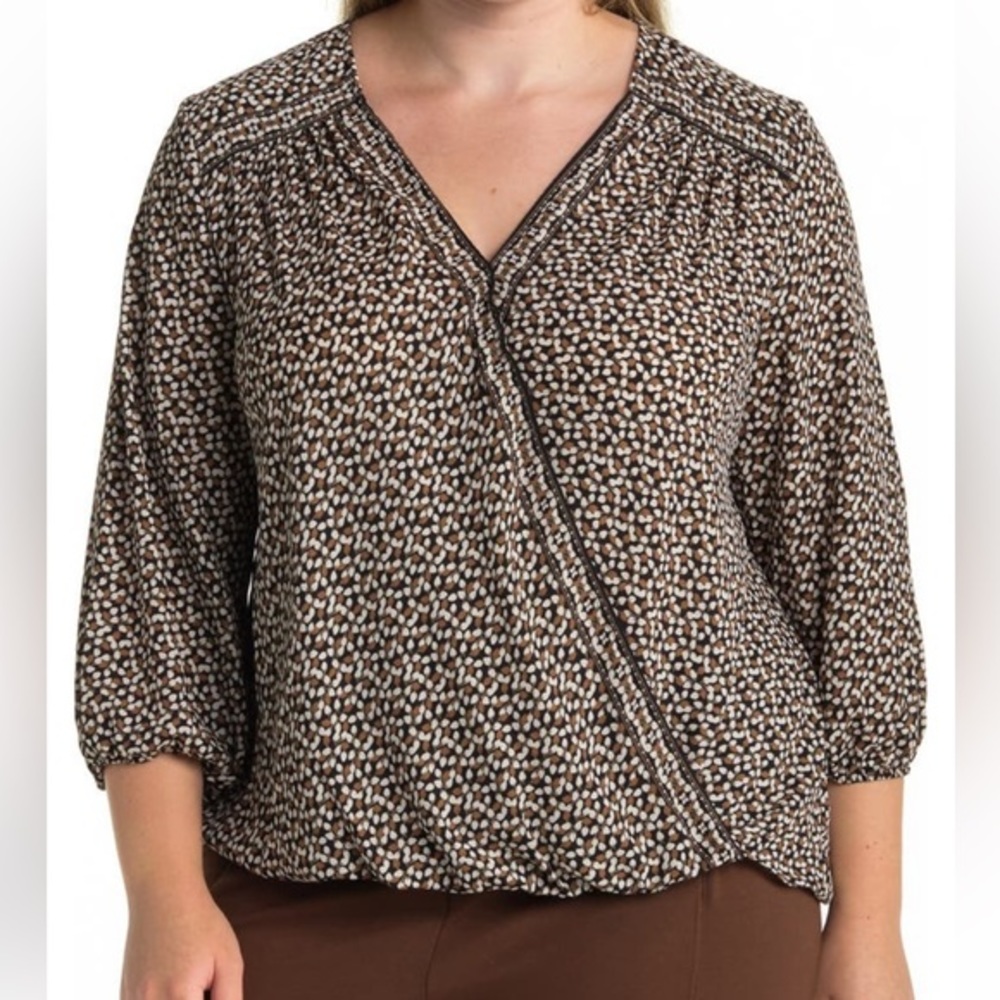 Plus size women’s Max Studio printed brown wrap blouse women’s 1X brown